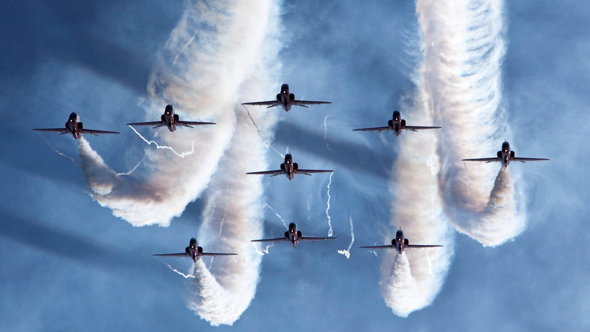 职业联赛推行训练营分享会促进技术经验交流，职业联赛俱乐部