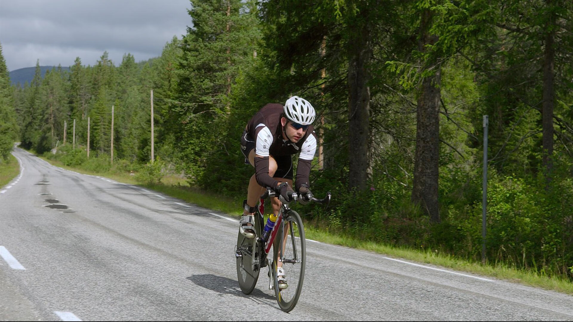 kaiyun体育app-“策略高手：幕后布控的智谋比拼”